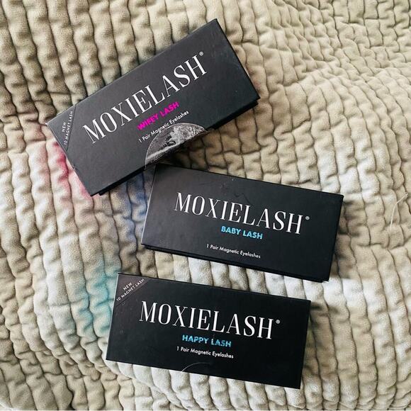 🩷 MOXIELASH Wifey Baby Happy Falsies False Magnetic Eyelashes Set of 3 Pairs - Picture 3 of 7